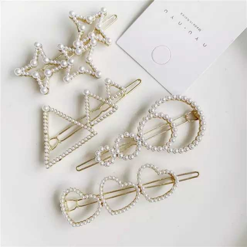 Gorgeous gold with pearl hair clips